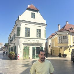 Budapest to Prague One-Way Transfer Tour