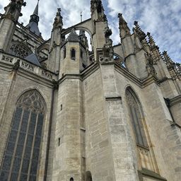 Prague to Vienna One-Way Transfer Tour