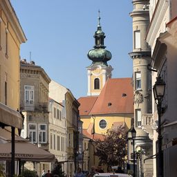 Budapest to Prague One-Way Transfer Tour
