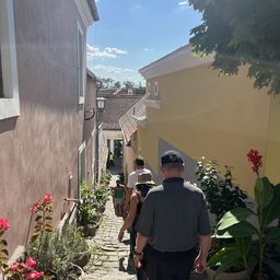 Budapest to Vienna One-Way Transfer Tour