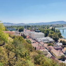 Vienna to Budapest One-Way Transfer Tour