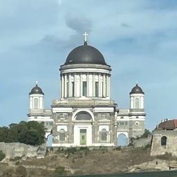 Vienna to Budapest One-Way Transfer Tour